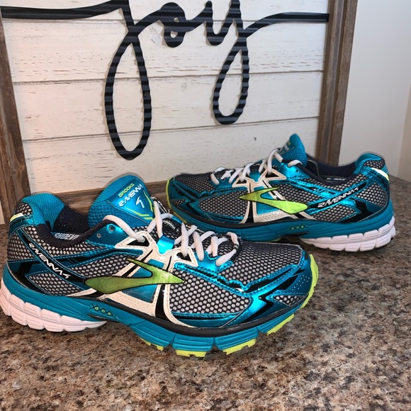 brooks ravenna 4 mens